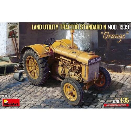 Land Utility Tractor Standard N Orange Mod. 1939