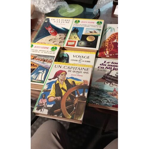 Lot De 7 Livres Jules Verne.(Bibliothèque Verte)