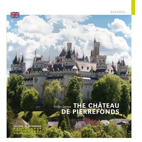 Le Château De Pierrefonds (Anglais)