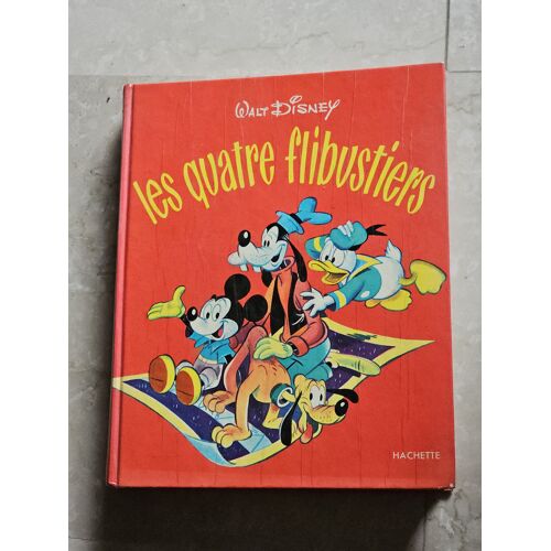 Livre Broché - Les Quatre Flibustiers
