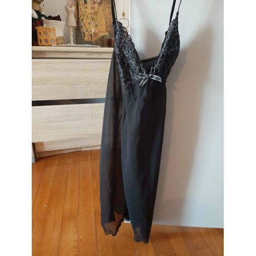 Nuisette Courte Taille M
