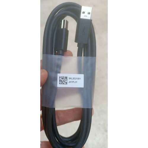 Câble USB AB mâle-mâle USB- 3.0 - 1,80 m neuf. Il s'agit bien d'un B USB 3.0 pour l'un des connecteurs (et non B USB 2.0, plus courant jusqu'ici).