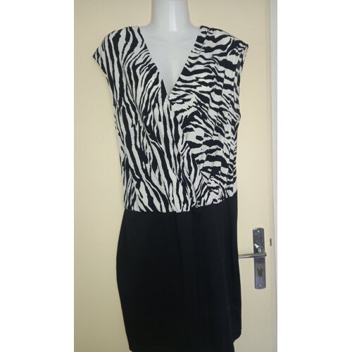 Robe Noir Blanc "Jacqueline Riu" 44.