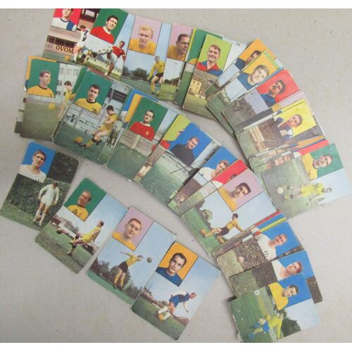 Trading Cards Schweizer Fussball-Album C.1957 Bazooka Football Gum. Lot De Vignettes Vintage Joueurs & Clubs Foot Suisse Fc Chiasso, Fc Servette, Fc Basel, Fc Young Boys, Etc. Ensemble De 123 Cartes