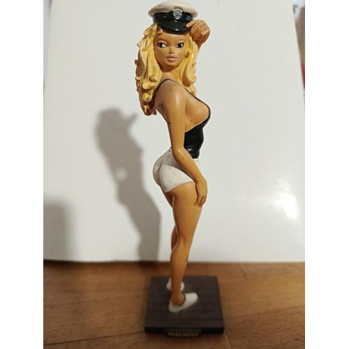 Figurine Manara / Miel / Co/ 896