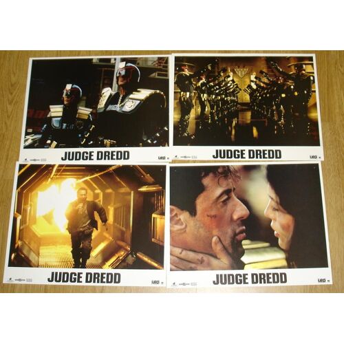 Judge Dredd - Jeu De 12 Photos D'exploitation Cinématographique Originale - Format 22x28 Cm - De Danny Cannon Avec Sylvester Stallone, Diane Lane, Armand Assante, Rob Schneider - Année 1994