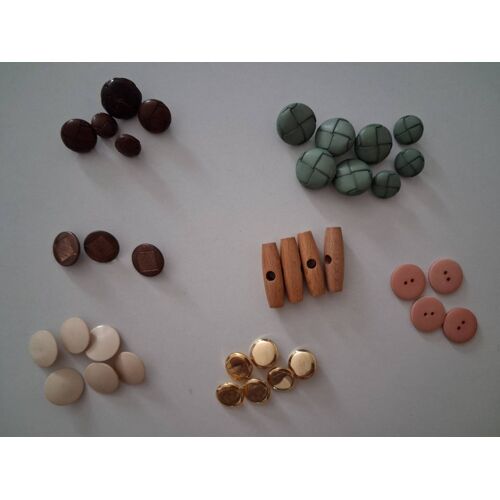 Lot De 7 Boutonnières Vintage De 36 Boutons En Tout