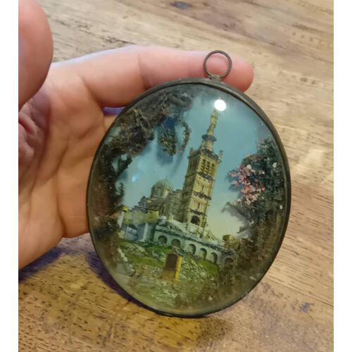 verre bombé souvenir Marseille 12.5 cm