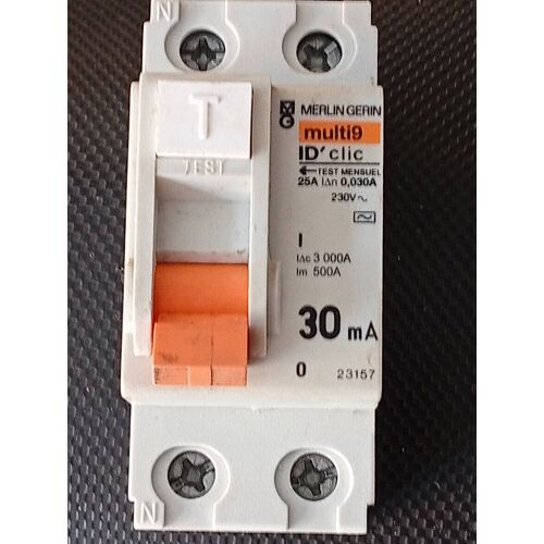 Interrupteur différentiel bipolaire 25 A - 30 mA Merlin Gérin