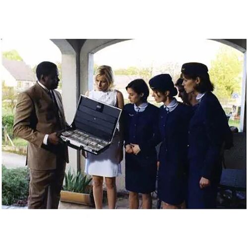 Une Pour Toutes : Photo De Presse Argentique - Format 13x18 Cm - De Claude Lelouch Avec Jean-Pierre Marielle, Anne Parillaud, Alessandra Martines, Marianne Denicourt - 2000