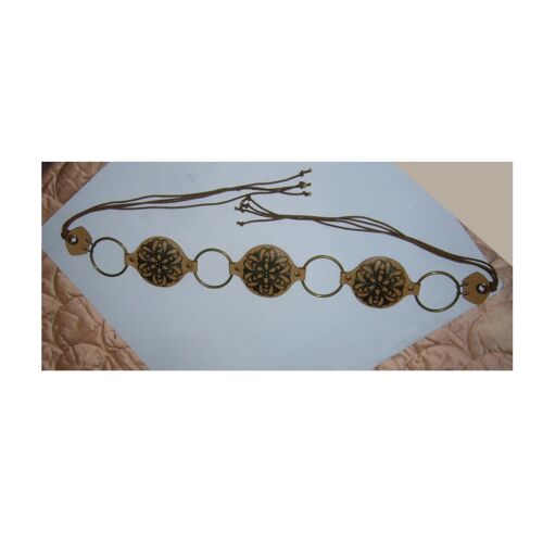 Ceinture Cuir Medaillon Large Style Indien Caraïbe Ethnique Anneaux Lacets Marron Accessoire Largeur 10 Cm Vestimentaire Taille Universelle Unique Souligne La Taille Habit Robe Tunique...