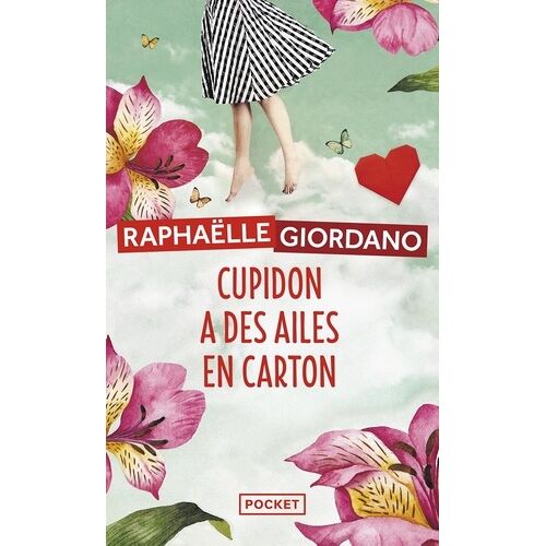 Cupidon A Des Ailes En Carton