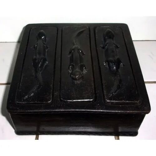 Poterie Artisanale Indonésienne Sasak - Boîte À Compartiments - Décor Salamandres