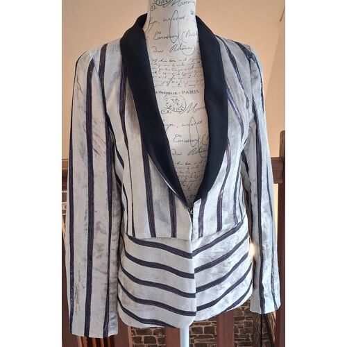 Blazer Chic Ikks Noir Et Argenté Au Toucher Velours