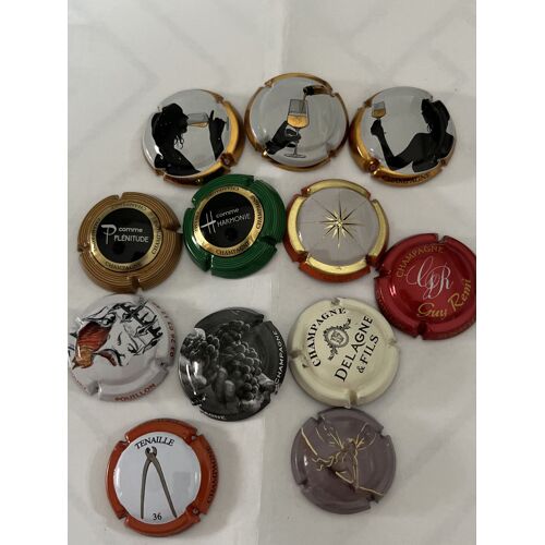 Lot De Capsules De Champagne 