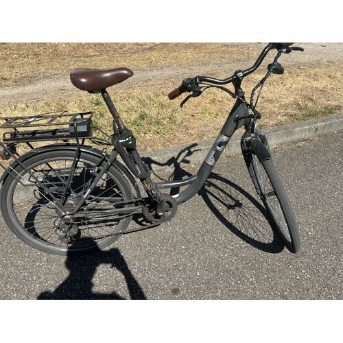 Vélo De Ville Urban 400 | Confort, Praticité Et Fiabilité Au Quotidien.
