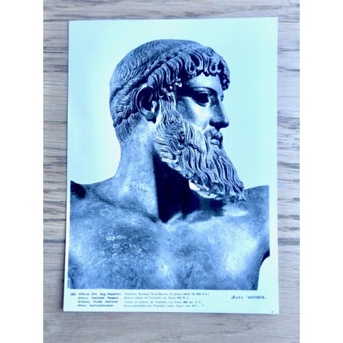 Photo Musée National D'Athenes, Grece. Statue En Bronze De Poseidon (Ou Zeus). 460 Av J.C. Façon Carte Postale. Photo Hannibal. Noir Et Blanc.