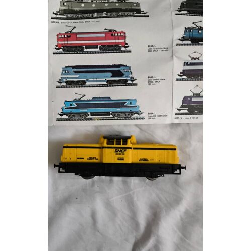 Lot Avec Rails, Wagon Et Locomotive Électrique Lima Échelle Ho-Lima
