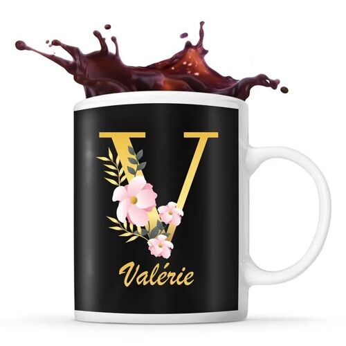 Mug Valérie | Tasse Prénom Femme Fond Noir Avec Lettre Fleur | Idée Cadeau Pour Anniversaire Noël Et Fête Des Mères