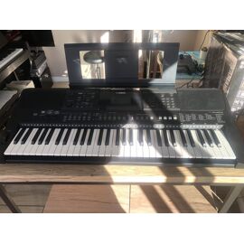 Synthétiseur Piano Yamaha Psr E463