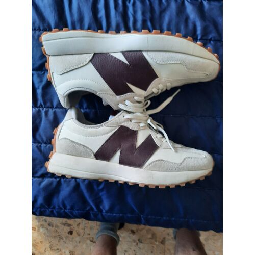 Vend Une Paire De Basket New Balance 327 Gris Blanc Bordeau Taille 42 Homme