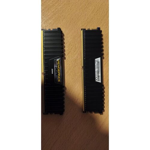Corsair Vengeance LPX Series Low Profile 8 Go (2x 4 Go) DDR4 2400 MHz CL14