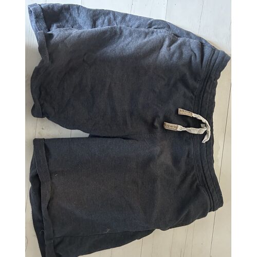Short 40