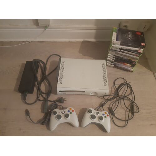 Xbox 360 Blanche 60go +14 Jeux