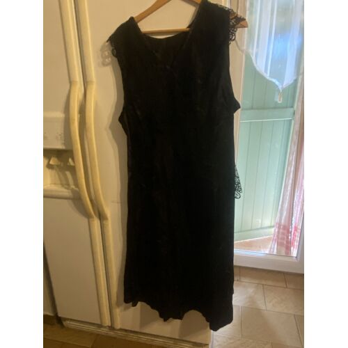 Robe Noir Vintage 46 Dentelle