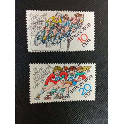 Timbre Allemagne - Rda Y T 2098 / 2099 Séries : 7e Spartakiade Des Enfants Et De La Jeunesse, Berlin 1979 (050710 )