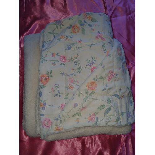 Couverture Fourrure Polaire Blanc Cassé Et Coton Fleuri