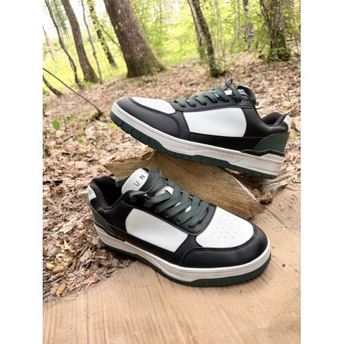Paire De Chaussures Neuf À Vendre