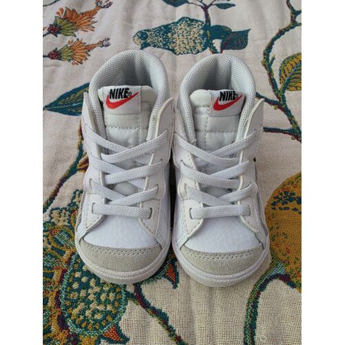 Baskets Nike Blazer Low '77 Td , Taille 21