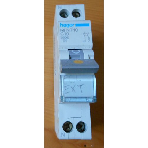 disjoncteur HAGER 2XC10A