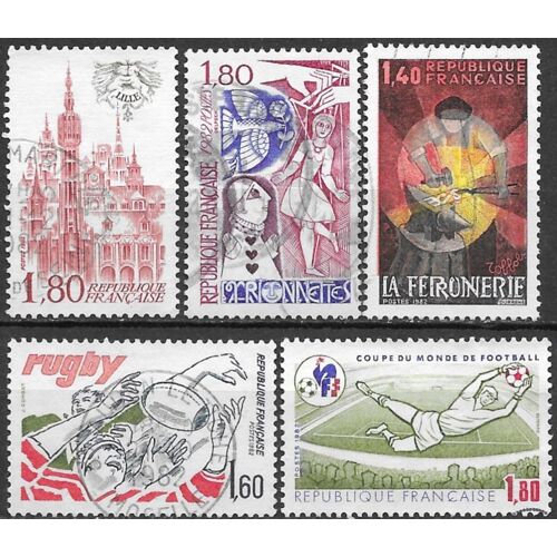 France 1982, Beaux Timbres Yvert 2206 Métiers D'art, Ferronnerie, 2209 Coupe Du Monde De Football, 2235 Marionnettes, 2236 Le Rugby, 2238 Lille, Le Beffroi, Oblitérés, Tbe.