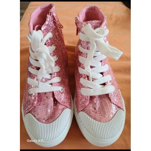 Chaussures  Taille 34