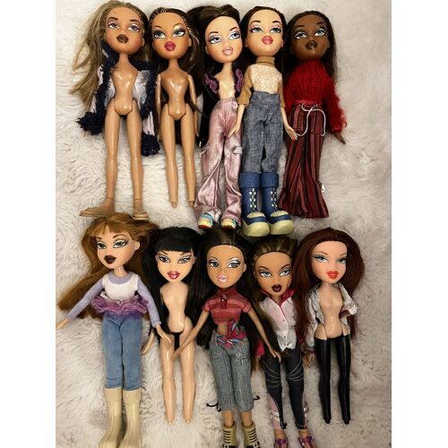 Lot de 10 Bratz