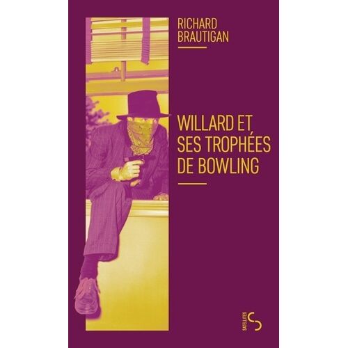 Willard Et Ses Trophées De Bowling
