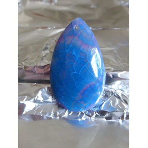 Pendentif Bleu Et Rose Avec Veines De Dragon, En Agate, Forme De Larme - Superbes Couleurs Avec Très Belle Transparence Au Soleil. 4.7 Cm. Lot 1944