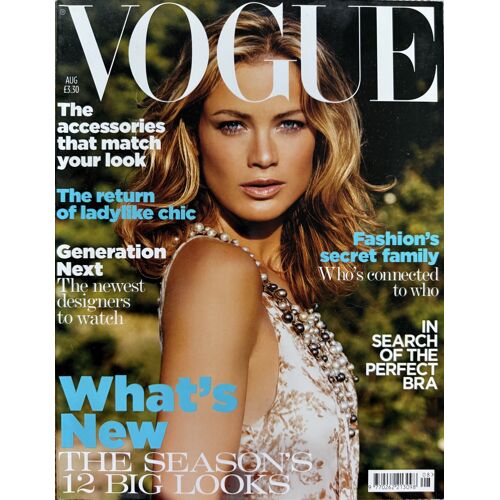 Revue : Vogue Uk Août 2004_Mode Fashion_ Les 12 Grand Look De La Saison _ Défilé Show