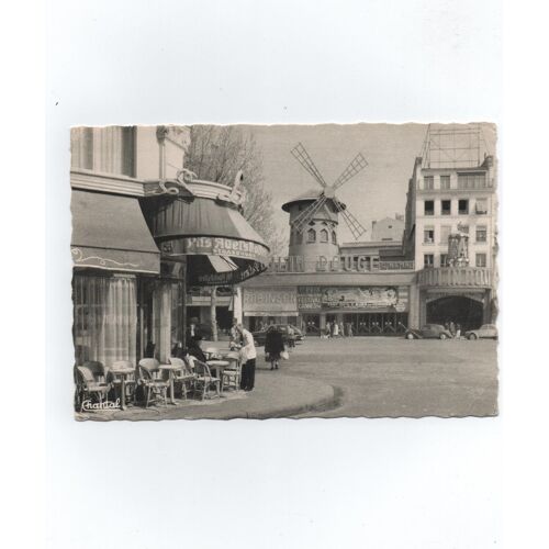 Paris - Le Moulin Rouge.