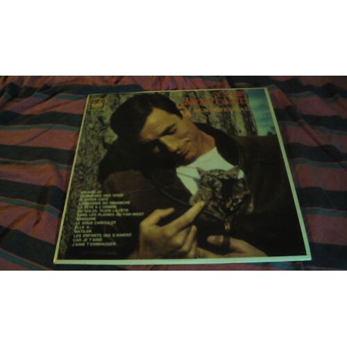 Disque Vinyle (33 Tours) De Yves Montand / Sentimental