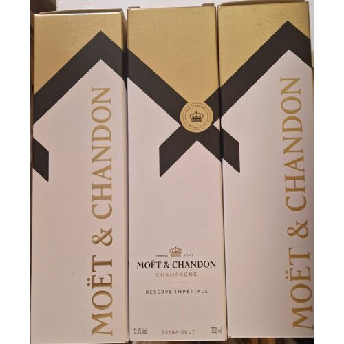 3 Btls De Champagne Reserve Imperiale Moet Et Chandon Extra Brut