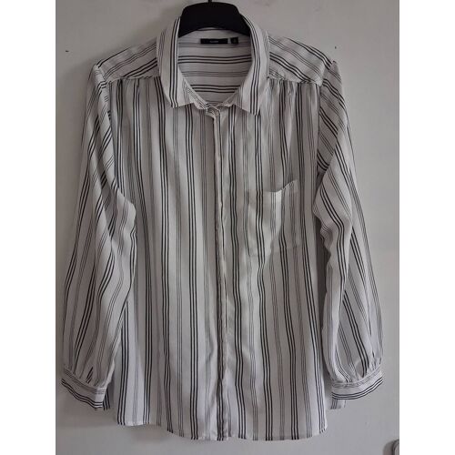 Chemise Kiabi Curvy Blanche Rayée Légère