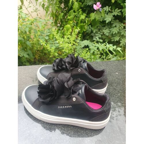 Baskets Skechers 30 Neuves