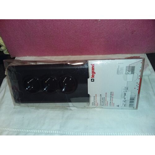 Rallonge multiprise 3 prises/ 2 usb-a support tablette legrand