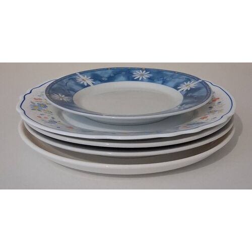 Lot De 2 Assiettes En Porcelaine Et 3 Assiettes En Céramique Différentes