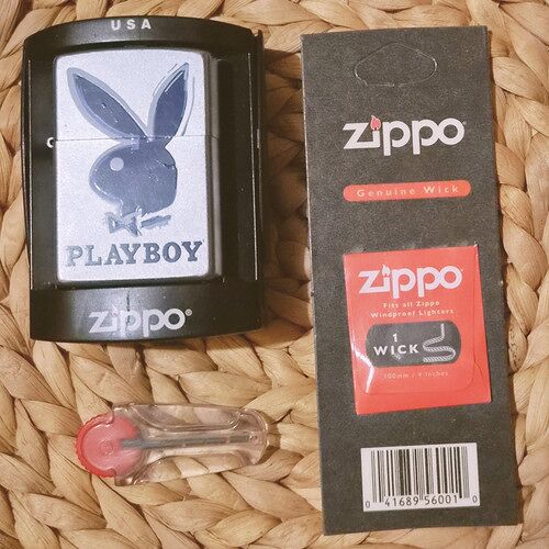 Zippo Playboy + Mèche + 6 Pierres