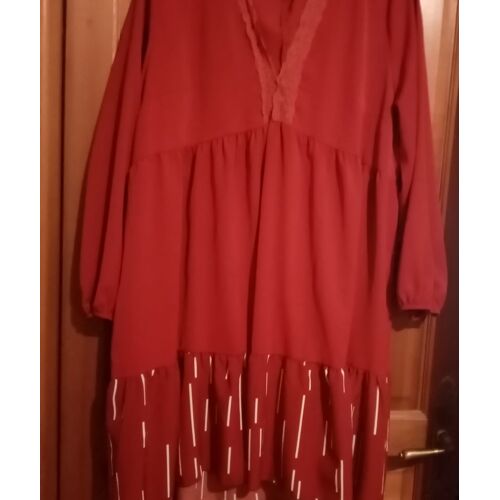 Robe Rouge Pour Femme, Décolleté Avec Dentelle En V Et Volant En Bas De La Robe En Polyester De Marque Shein 1xl