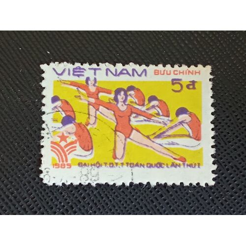Timbre Vietnam Y T 589 Groupe De Gymnastique 1985 (040810 )